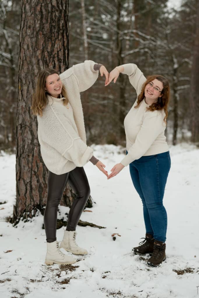 Erinnerungsfotos Freunde: Warum gemeinsame Fotos für die Seele wichtiger sind als man denkt 3 me ke 122025 MW10348 scaled 1